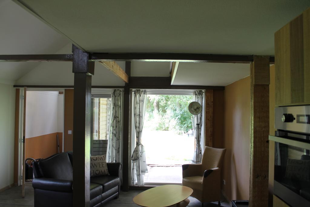 Apartment 'T Zwaluwnest Luttenberg Bilik gambar
